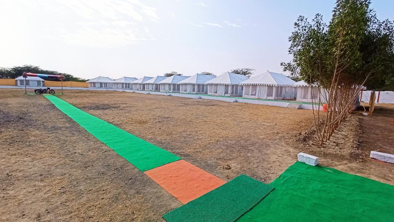 Kutch Classic Resort Camp Dhordo Екстер'єр фото