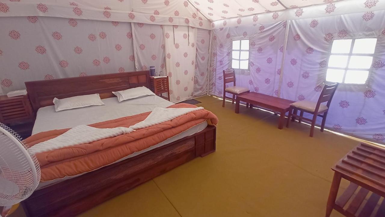 Kutch Classic Resort Camp Dhordo Екстер'єр фото