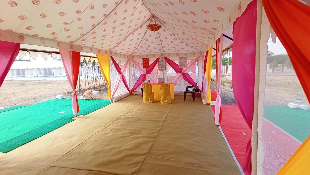 Kutch Classic Resort Camp Dhordo Екстер'єр фото