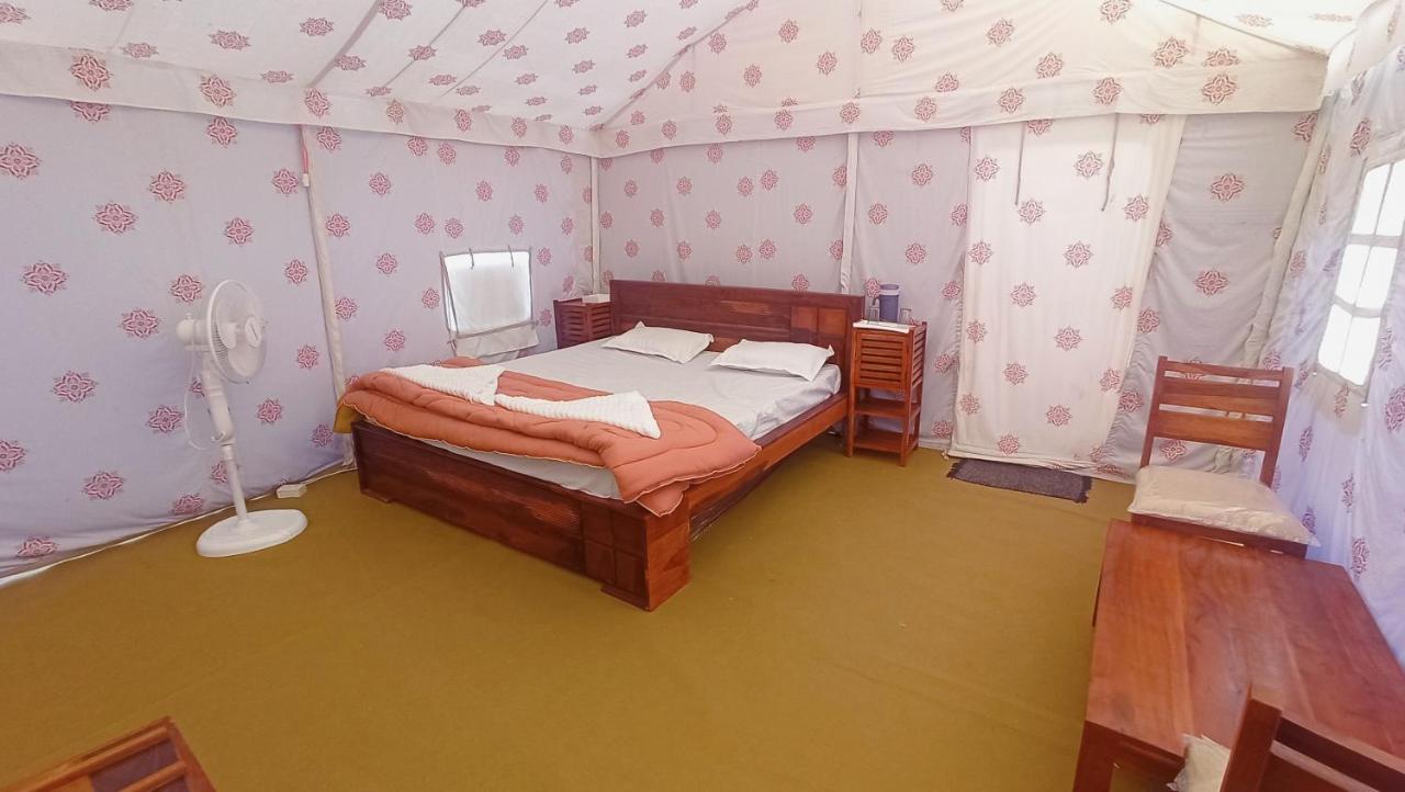 Kutch Classic Resort Camp Dhordo Екстер'єр фото