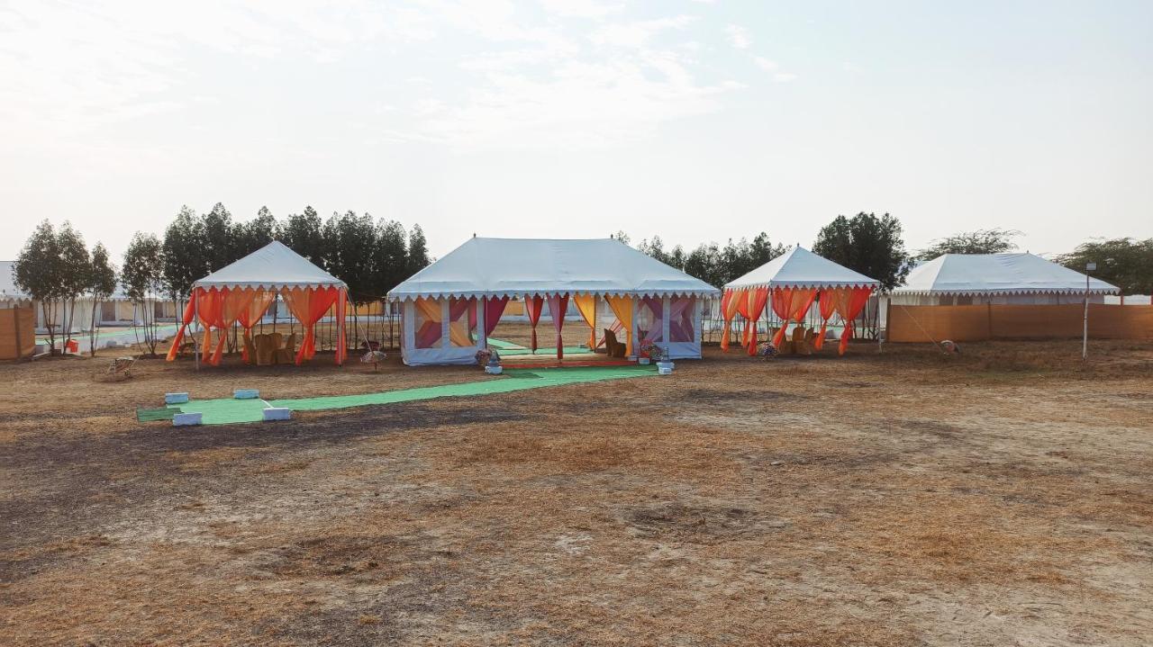 Kutch Classic Resort Camp Dhordo Екстер'єр фото