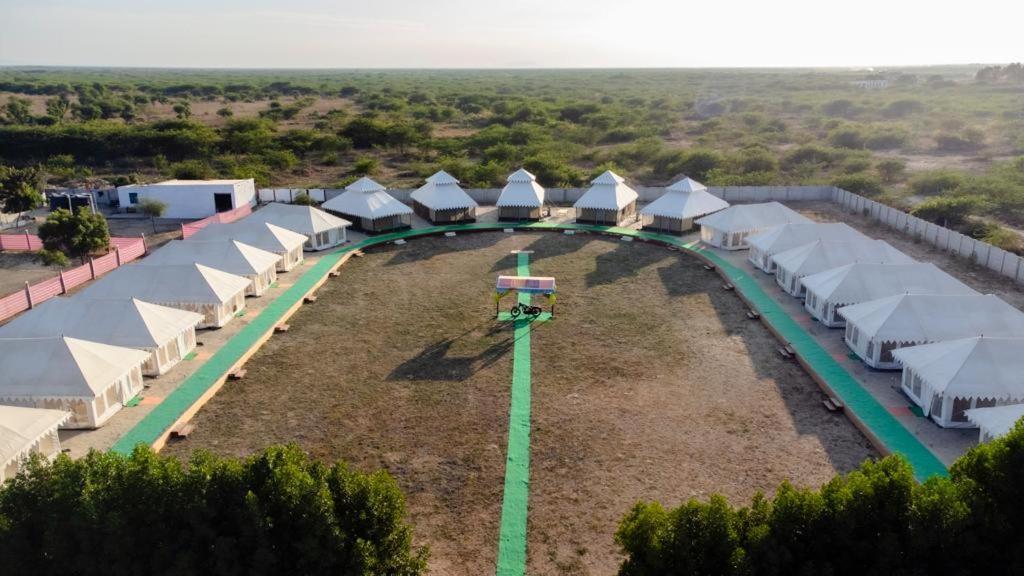 Kutch Classic Resort Camp Dhordo Екстер'єр фото