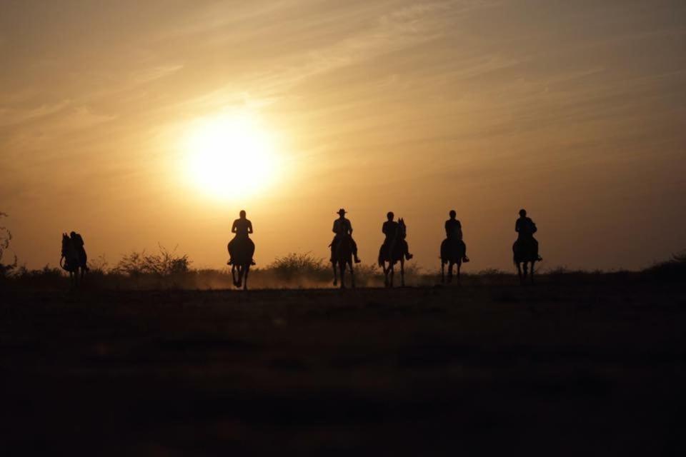 Kutch Classic Resort Camp Dhordo Екстер'єр фото