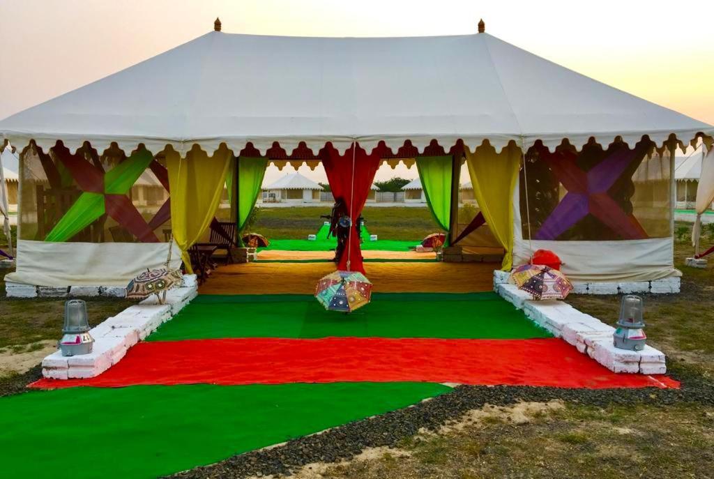 Kutch Classic Resort Camp Dhordo Екстер'єр фото