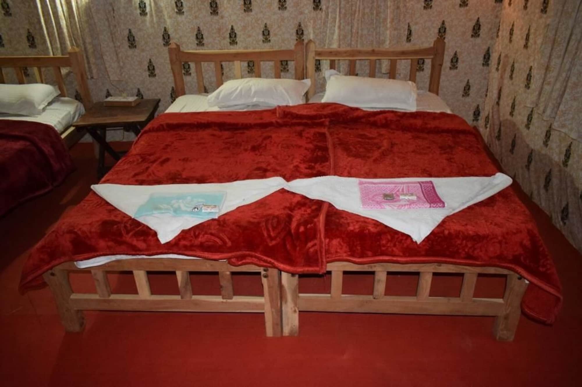 Kutch Classic Resort Camp Dhordo Екстер'єр фото